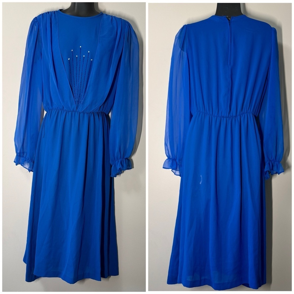 Vintage x Nu-Mode Elegant Blue Bishop Sleeve , Chiffon like